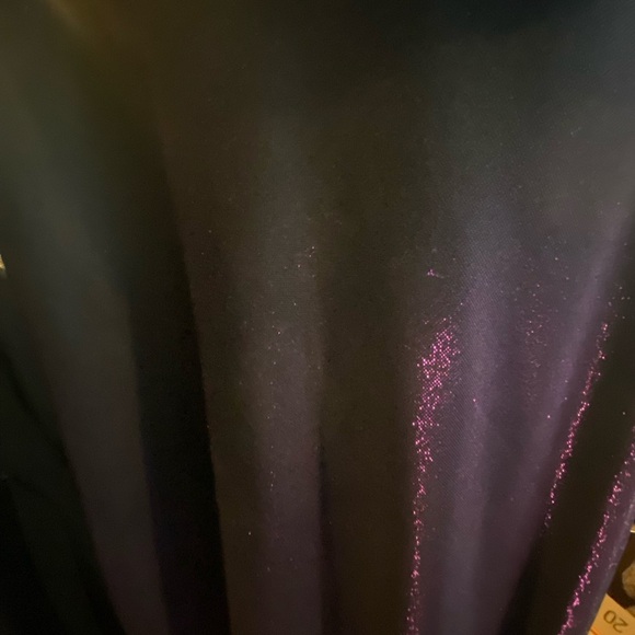 BETSEY AND ADAM METALLIC PURPLE GOWN SIZE 10 - Picture 3 of 10